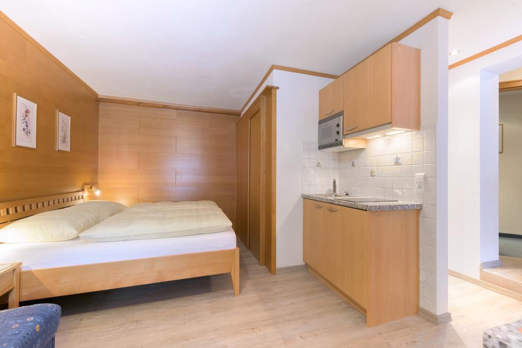 Haus Meneweger Daire Flachau Dış mekan fotoğraf