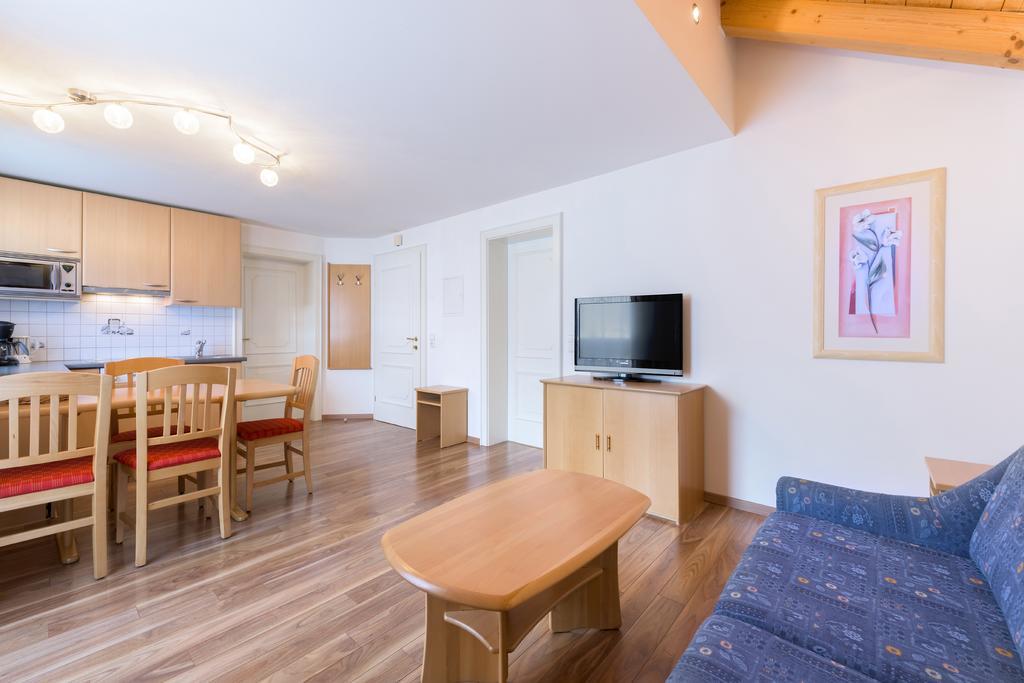 Haus Meneweger Daire Flachau Dış mekan fotoğraf