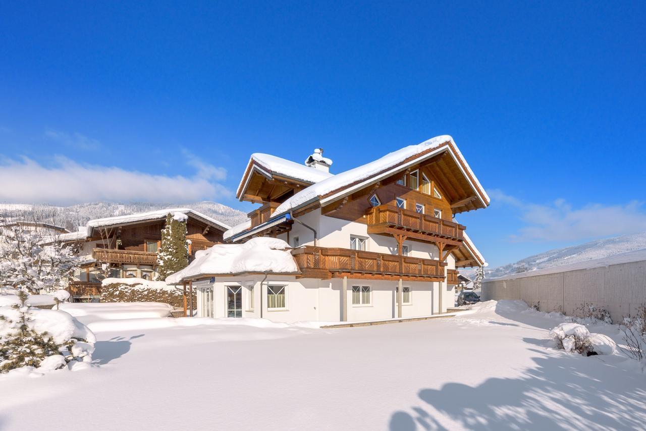 Haus Meneweger Daire Flachau Dış mekan fotoğraf